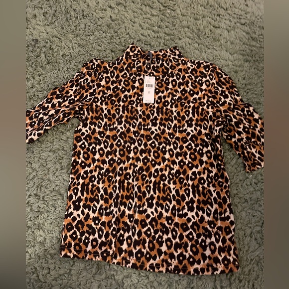 NWT Anthropologie cheetah mock neck short sleeve top xs - Picture 1 of 4